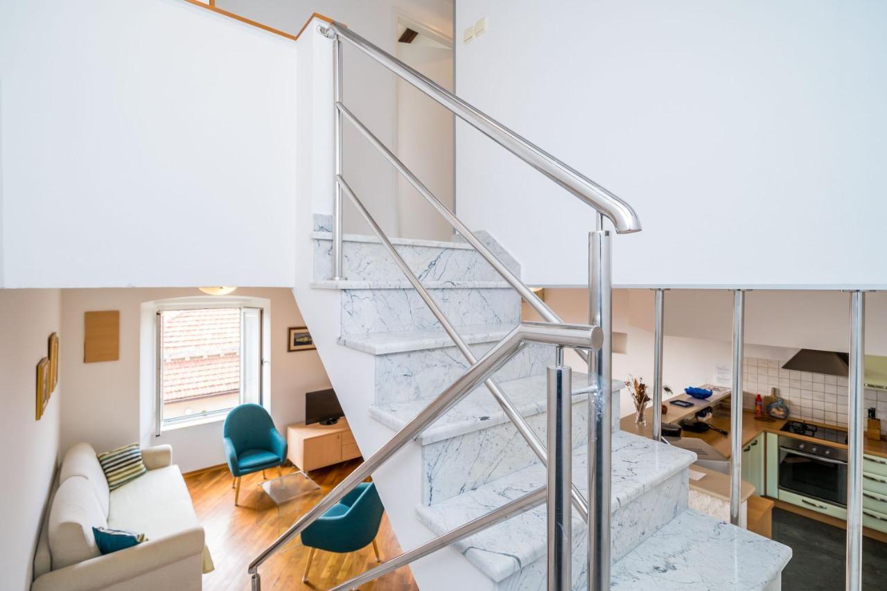 Deluxe Duplex House With Terrace Apartment *