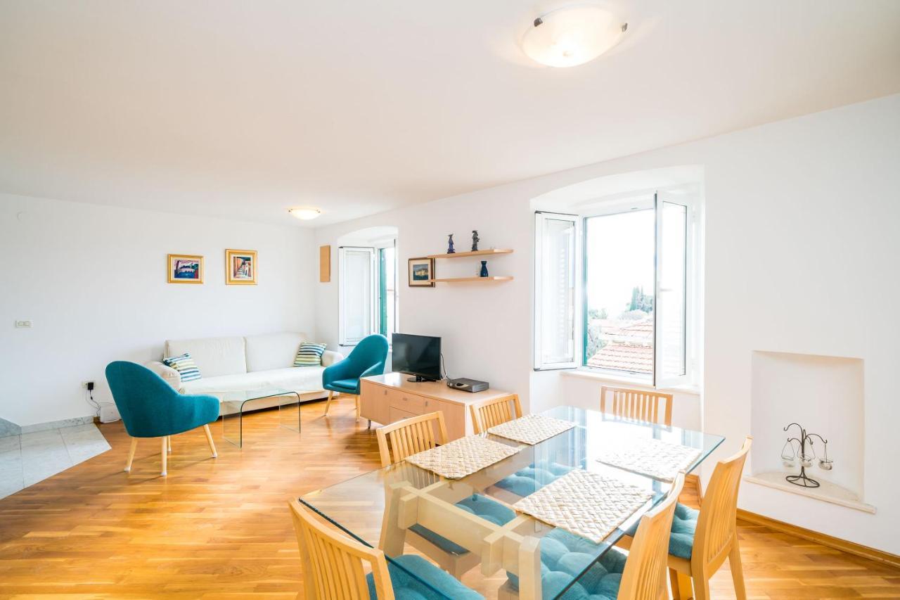Deluxe Duplex House With Terrace