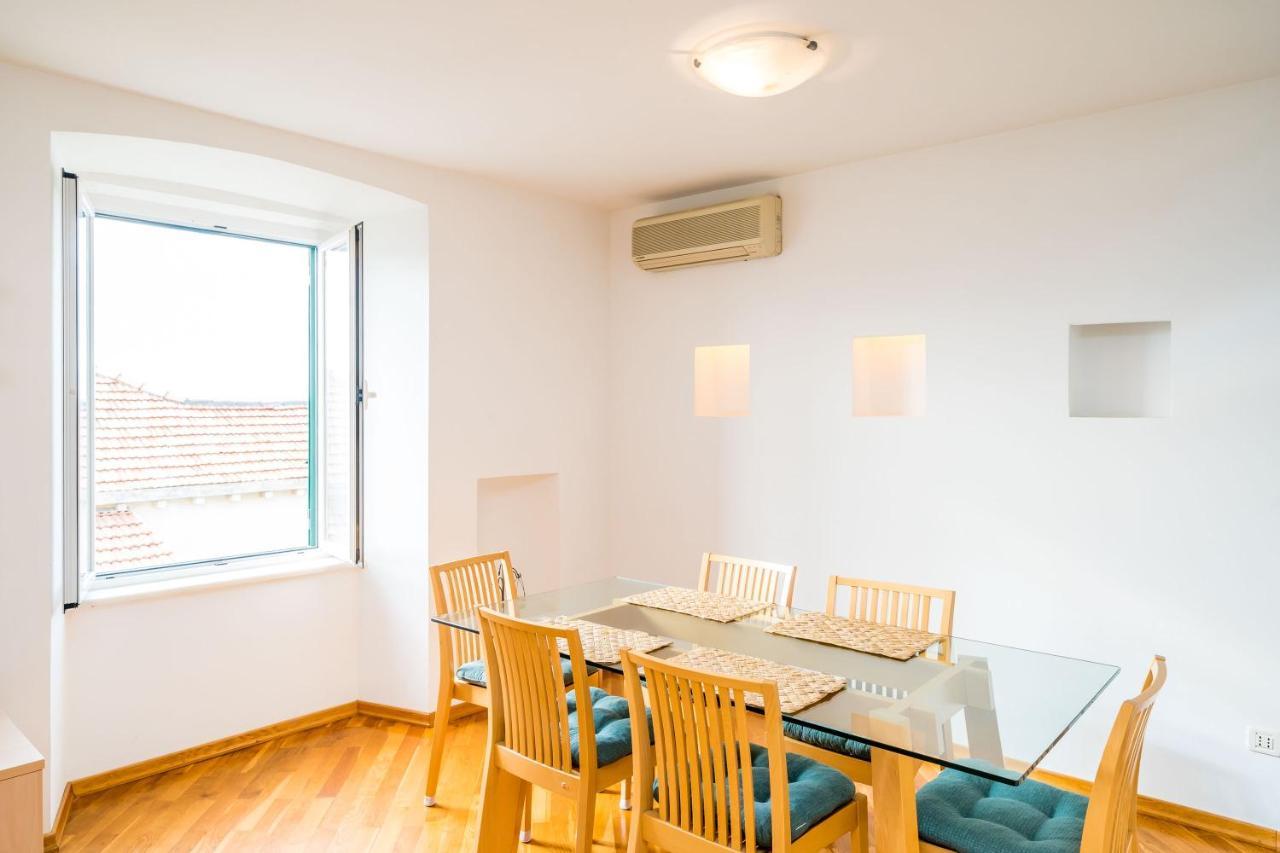 Apartment Deluxe Duplex House With Terrace *