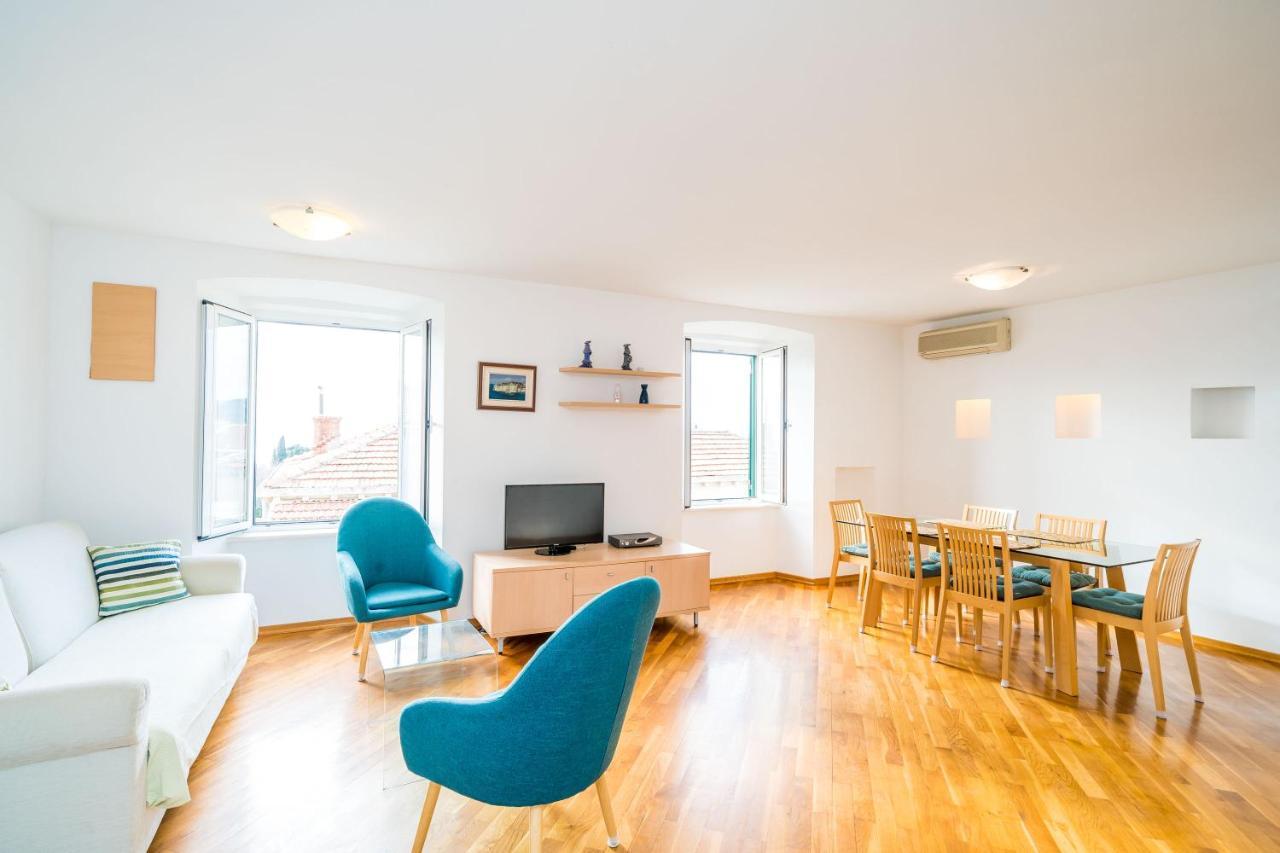 Apartment Deluxe Duplex House With Terrace